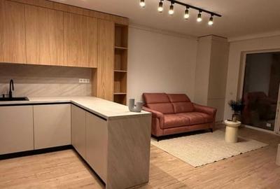 Apartament 2 camere 43mp, balcon 8mp, etaj intermediar, parcare - 8