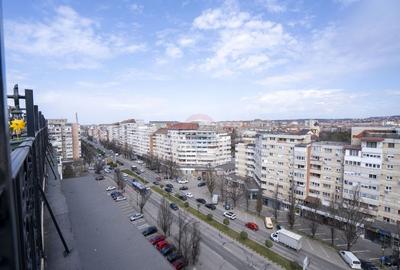Apartament cu 3 camere decomandat, mobilat în Dacia