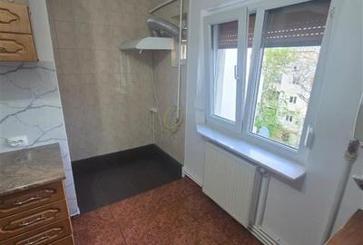 Apartament cu 3 camere decomandat în Gării - 3