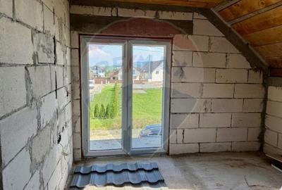 Casă individuală cu 5 camere cu Teren 300 Mp în Ocna Șugatag - 18