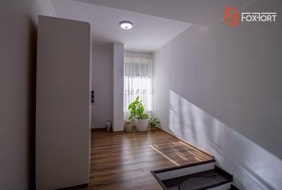 Casa 3 camere cu spatiu comercial in Carani - ID V4331 - 11