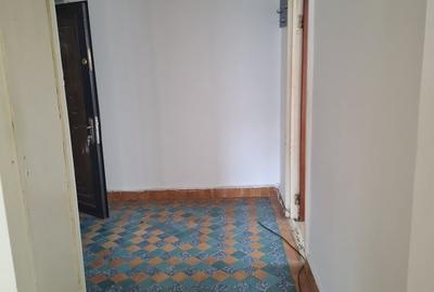 Apartament cu 3 camere decomandat în Progresul - 4