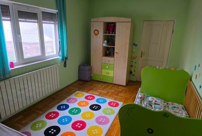Casa vanzare  Toporasi-Giurgiului 6 camere, 2 terase inchise si pod amenajabil - 12