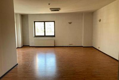 Birou, de 2,300 mp, în Central - 4