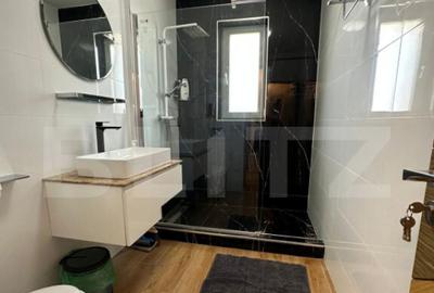 Apartament cu 4 camere decomandat în Central