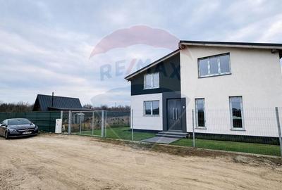 Casă cu 6 camere cu Teren 362 Mp în Balotești - 6