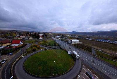 Apartament cu 2 camere de vanzare in zona 1 Mai - 9