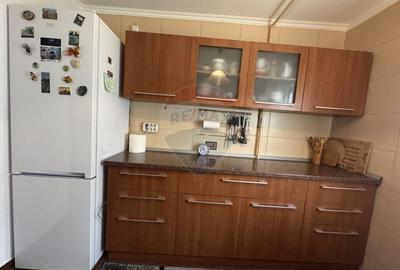 Apartament 4 camere decomandat de vanzare Eliberarii Constanta Apartament 4 camere decomandat de vanzare Eliberarii Constanta - 6
