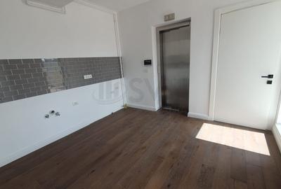 Apartament cu 2 camere decomandat în Polonă - 2