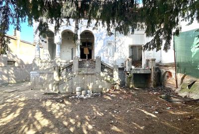 Casă individuală cu 22 camere cu Canalizare în Ultracentral - 2