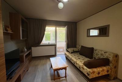 Apartament doua camere semidecomandat, etajul 1, Brazda zona Liceul CFR - 2