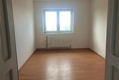 GIARMATA - 3 camere - 1 baie - 1 balcon - ETAJ 1 - BLOC IZOLAT - 9