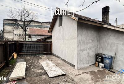 Casă cu 2 camere cu Teren 400 Mp în Petros - 3