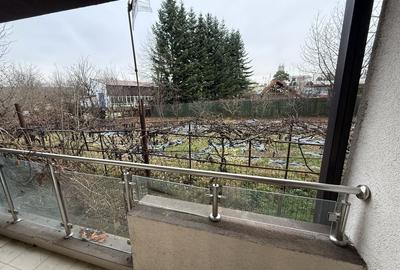 Apartament cu 3 camere decomandat în Ipotești