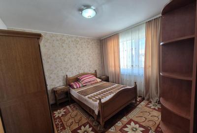 Apartament 3 camere, str. Nicolae Balcescu, zona centrala - 3