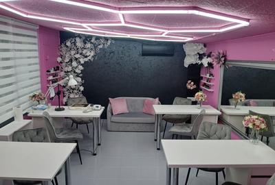 Spațiu comercial, de 50 mp, în Uverturii - 2