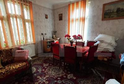 Casă cu 4 camere cu Teren 266 Mp în Buna Vestire - 1