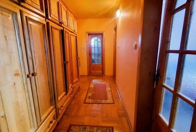 Casă individuală cu 10 camere cu Garaj în Calea Moldovei - 12