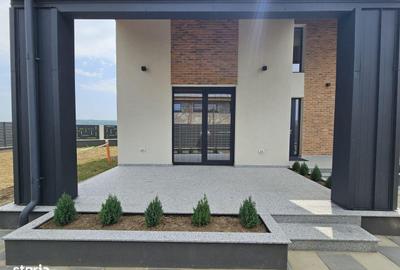 Casă cu 4 camere cu Teren 700 Mp în Bârnova - 4