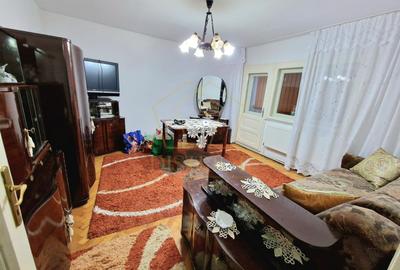 Apartament cu 3 camere decomandat, mobilat în Girocului - 2