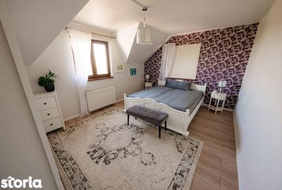 Casă cu 6 camere cu Teren 3700 Mp în Central - 12
