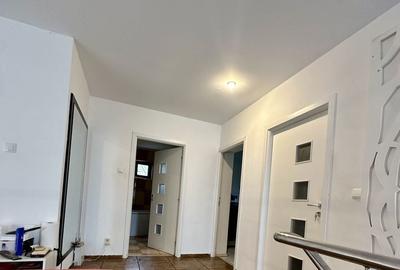 Casă cu 4 camere în Breazu - 8