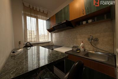 Apartament cu 2 camere semidecomandat, mobilat în Circumvalațiunii - 9