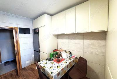 Apartament cu 4 camere decomandat în Micro 18 - 3
