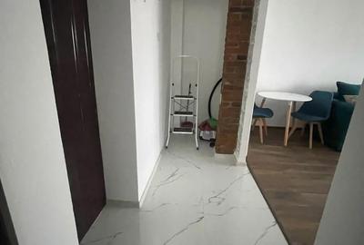Apartament cu 2 camere decomandat în Central - 1