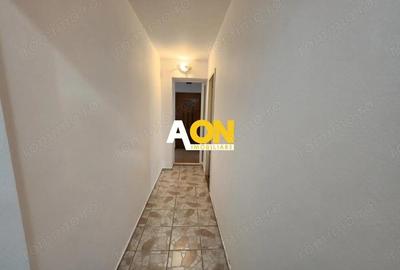 De vanzare apartament 3 camere zona Cetate - 3