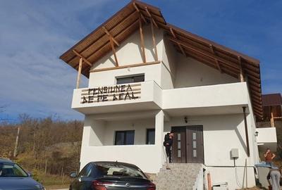 Casă cu 4 camere în Rogojina - 3