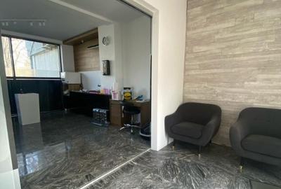 Spa?iu comercial, renovat total, 2 bai, ideal cabinet/salon/showroom