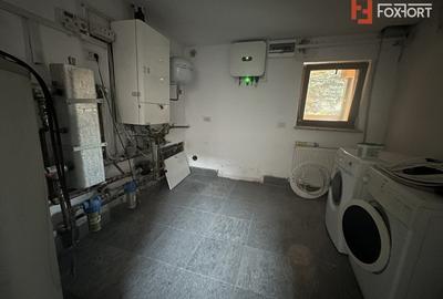 Casă individuală cu 10 camere cu Piscina în Dumbrăvița - 39