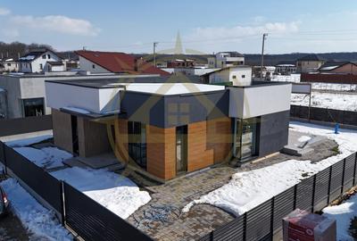 Casă cu 3 camere cu Canalizare în Balotești - 3