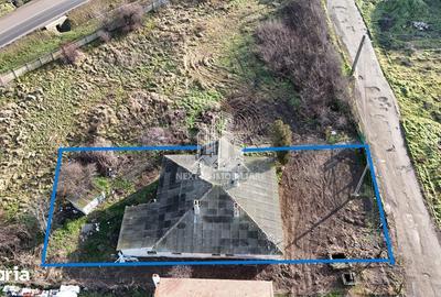 Casă cu 8 camere cu Teren 804 Mp în Limanu - 4