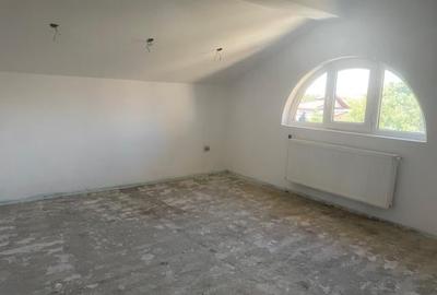 Vila Pipera P+1+M central - 450mp util / 1000mp teren - 11