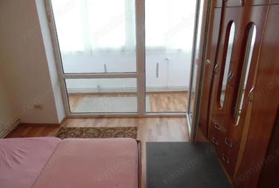 Inchiriez apartament 2 camere in Deva, pe str. Minerului, bloc de caramida, decomandat, etaj 1, - 11