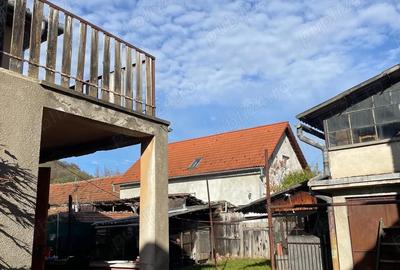 Casă cu 6 camere în Central - 4