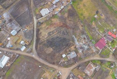 Teren Construcții intravilan de 2889 mp, în Comarna - 5