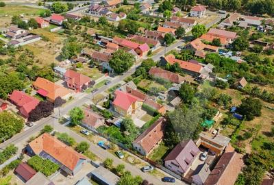 Vila cu 5 dormitoare si gradina generoasa, perfecta pentru familia ta! - 2