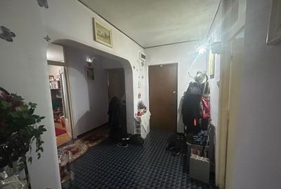 Vanzare apartament 4 camere Mall Vitan - 1