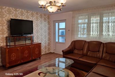 Casă cu 4 camere cu Teren 155 Mp în 23 August - 6