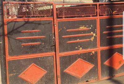 Casă cu 4 camere în Central - 2