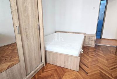 Apartament cu 2 camere decomandat în 22 Decembrie 1989 - 8