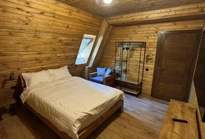 Casă cu 4 camere cu Teren 1500 Mp în Central