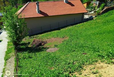 Teren de 1750 mp, în Central - 1