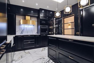Apartament cu 3 camere în Central - 3