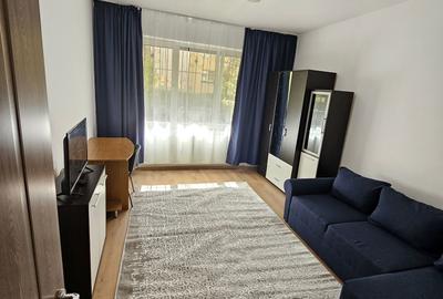 Apartament cu 2 camere decomandat în Tractorul - 2