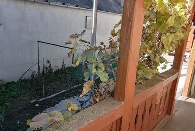 Casă cu 2 camere cu Canalizare în Central - 4