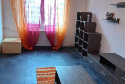 Apartament cu 2 camere decomandat în Rahova